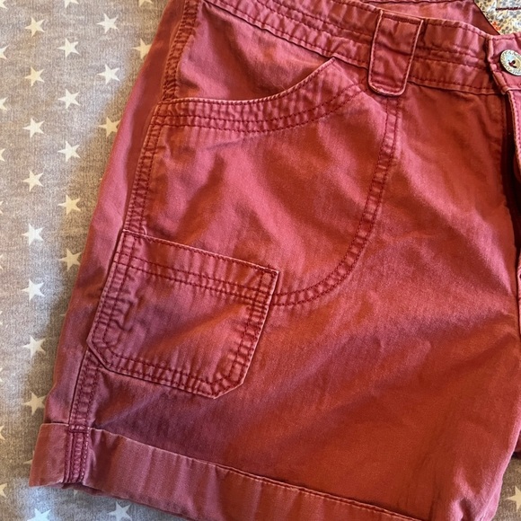 Levi’s salmon/pink 100% cotton shorts - size 10 - Picture 3 of 7
